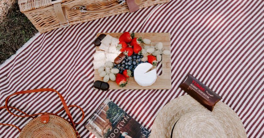 5 Tips for Entertaining at Home This Summer