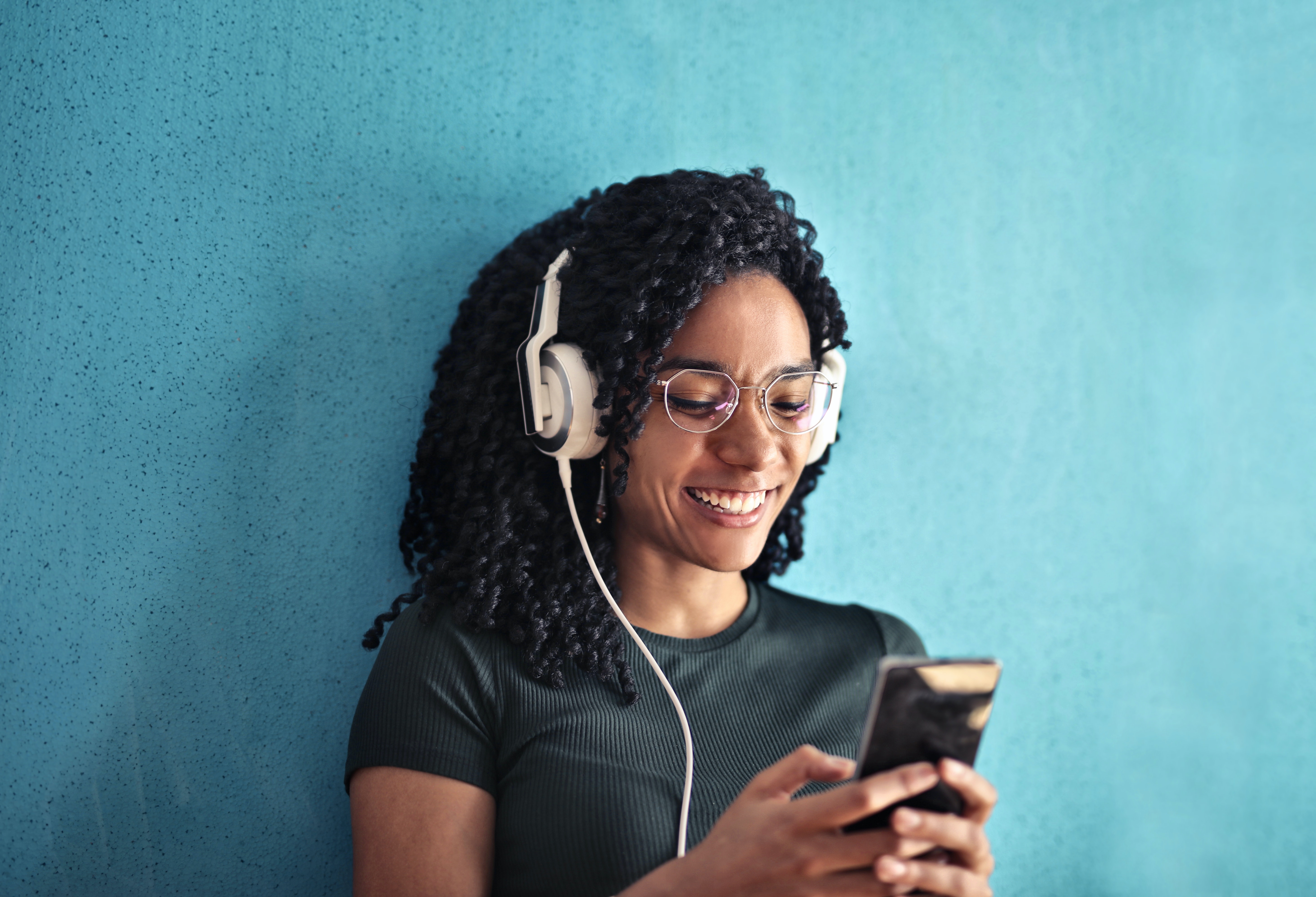 Top 7 Podcasts for College Students