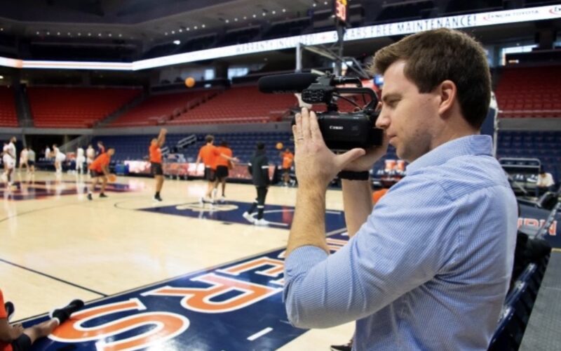 For the love of the game: How Stephen Gunter went from reading stats to reporting stats