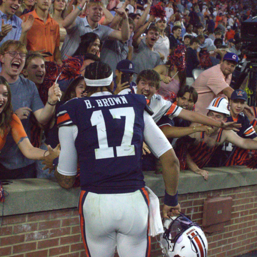 Tigers sink Commodores as Golish wins first SEC game